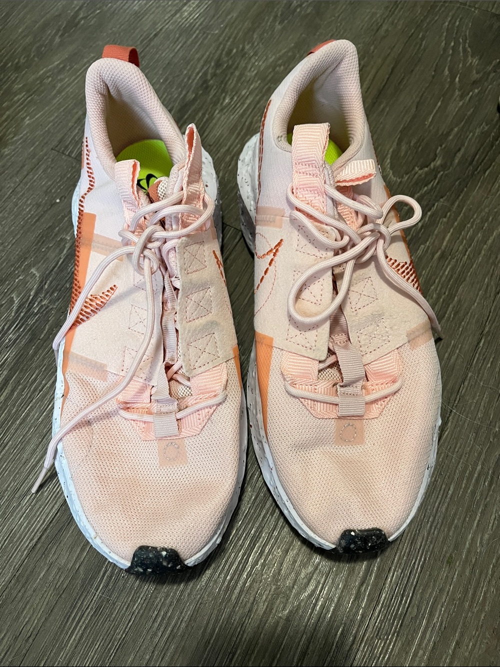 Nike Women’s Light Pink Athletic Sneakers with Peach Accents